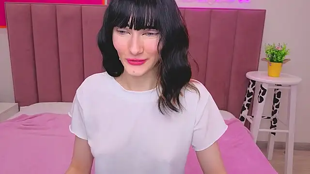 Lili flowerr online show from June 2, 2026, 9:31 am