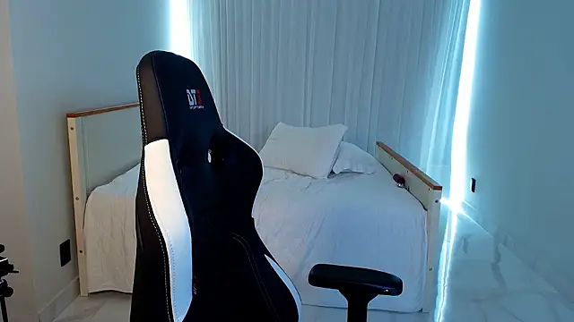 upssnowy online show from March 7, 2026, 6:13 pm