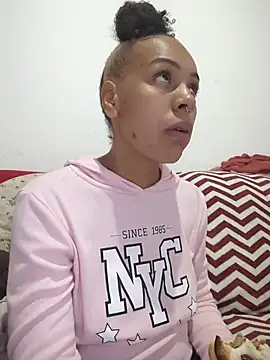 Snapshot of Julia_Pretinha chatting on June 22, 2026, 12:46 pm Julia Pretinha online show from June 22, 2026, 12:46 pm