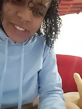 Julia Pretinha online show from November 9, 2025, 9:08 pm