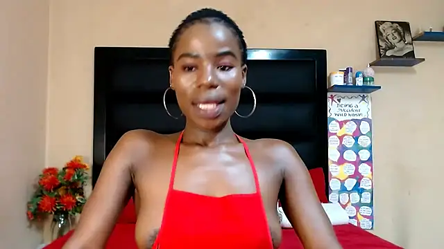 Snapshot of LongPussyLipsxx chatting on February 25, 2025, 5:08 pm LongPussyLipsxx online show from February 25, 2025, 5:08 pm