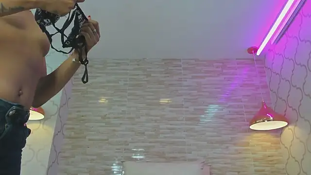 ZoeSmitth online show from April 17, 2026, 11:46 am