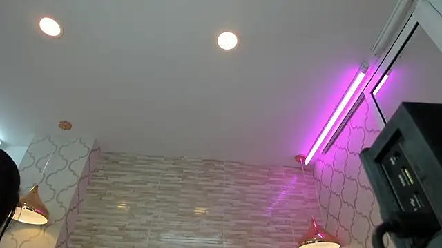 ZoeSmitth online show from October 29, 2025, 11:31 am