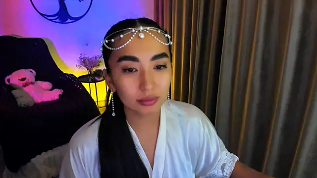 worldofkim online show from November 23, 2025, 8:19 pm