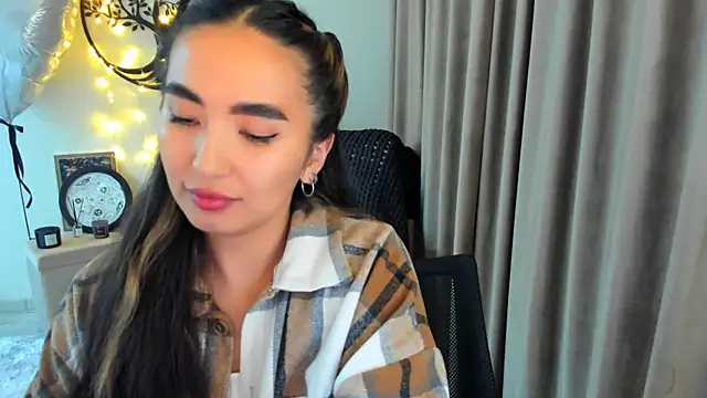 worldofkim online show from April 29, 2026, 6:25 pm