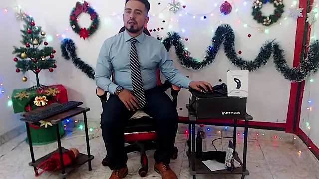 KalethBigDick online show from November 25, 2025, 8:03 am