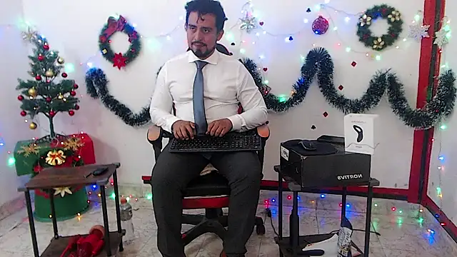 KalethBigDick online show from November 23, 2025, 4:28 pm