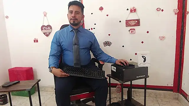 KalethBigDick online show from February 13, 2026, 4:56 am