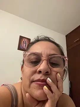 Snapshot of brendasexywet chatting on October 21, 2025, 5:34 pm brendasexywet online show from October 21, 2025, 5:34 pm