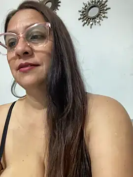 Snapshot of brendasexywet chatting on September 18, 2025, 5:38 pm brendasexywet online show from September 18, 2025, 5:38 pm