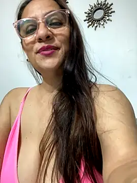 Snapshot of brendasexywet chatting on October 3, 2025, 10:22 pm brendasexywet online show from October 3, 2025, 10:22 pm