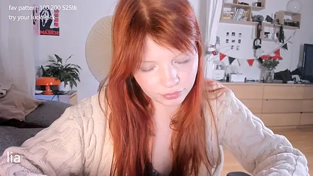 Snapshot of lil_lia chatting on April 22, 2026, 9:10 pm lil lia online show from April 22, 2026, 9:10 pm