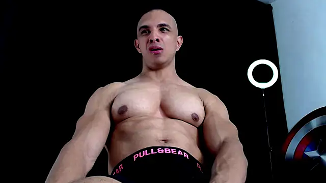 Antonywebb94 online show from January 14, 2026, 5:00 am