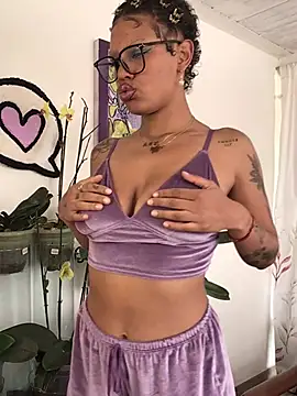Snapshot of haiiley_more chatting on May 8, 2026, 5:17 pm haiiley more online show from May 8, 2026, 5:17 pm