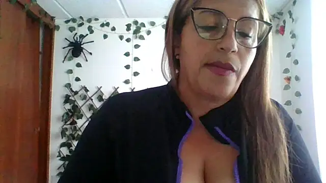 RossanaLionheart online show from November 2, 2025, 12:21 pm