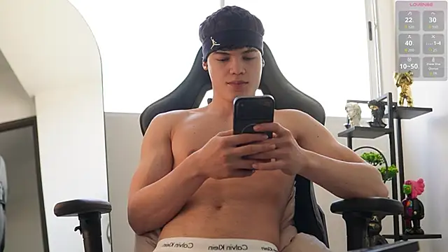 Max cortes1 online show from October 21, 2025, 4:50 pm