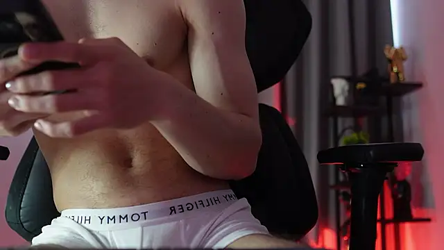 Max cortes1 online show from April 4, 2026, 5:41 pm