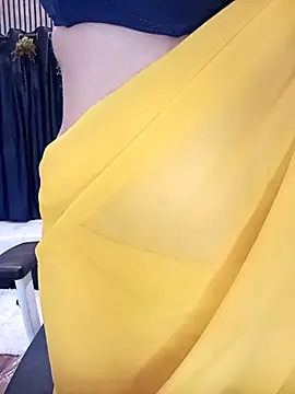 Snapshot of Mishika_Gill chatting on January 14, 2026, 2:15 am Mishika Gill online show from January 14, 2026, 2:15 am