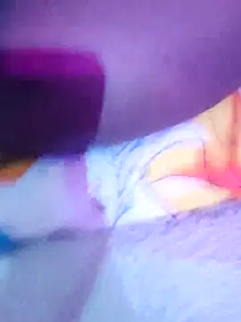 pearl7979 online show from March 5, 2025, 10:10 pm