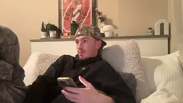 younghungginger online show from December 19, 2024, 11:14 pm