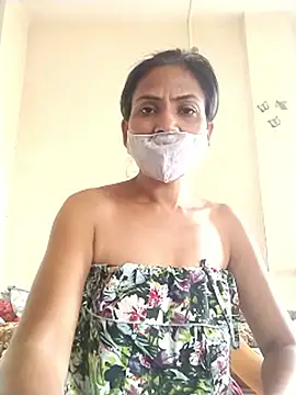 Snapshot of sunita6009 chatting on May 17, 2026, 4:23 am sunita6009 online show from May 17, 2026, 4:23 am