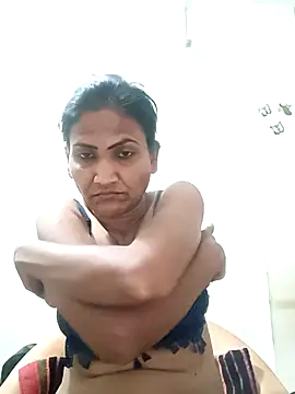 Snapshot of sunita6009 chatting on February 1, 2026, 5:44 pm sunita6009 online show from February 1, 2026, 5:44 pm