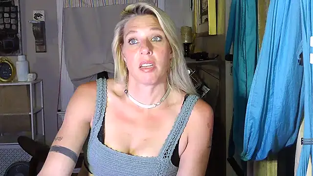 Glamazonx online show from July 29, 2026, 9:41 am
