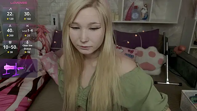 MeowkaKitty online show from December 1, 2025, 2:01 am