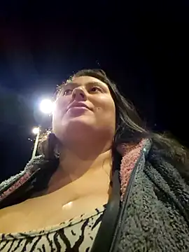 Celeem  online show from September 28, 2025, 4:19 am