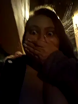 Celeem  online show from March 14, 2025, 4:43 am