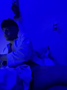 yObal-hot online show from March 12, 2026, 6:39 am