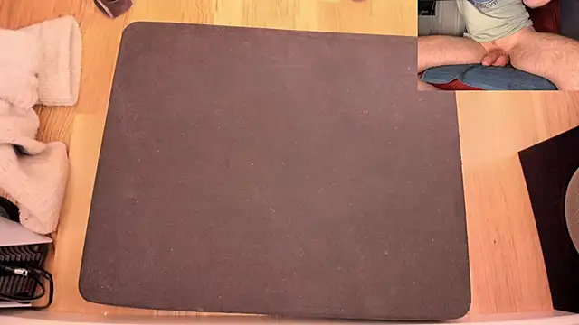 brsrkr online show from March 1, 2026, 10:32 pm