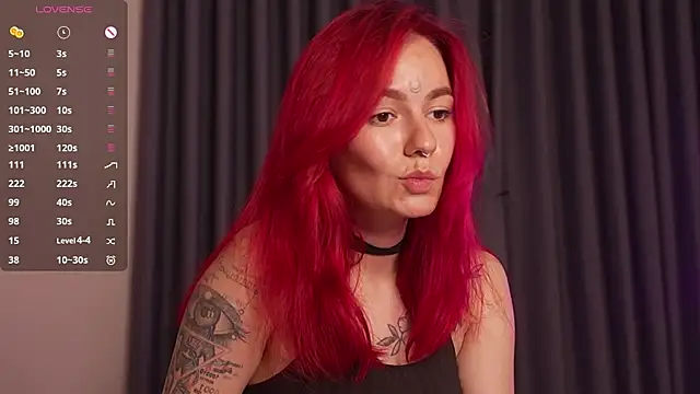 girl with snaketatto0 online show from February 19, 2026, 2:52 am