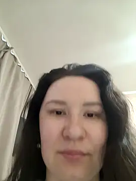 AlexaLexie online show from April 15, 2026, 5:35 am