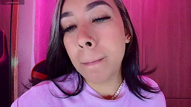 leahtemptation3 online show from March 19, 2026, 8:36 am