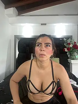 Arianna Jones1 online show from May 23, 2026, 9:25 pm