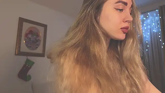 Snapshot of hotexclusive_ chatting on January 5, 2025, 8:21 pm hotexclusive  online show from January 5, 2025, 8:21 pm