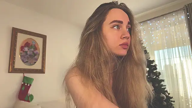 Snapshot of hotexclusive_ chatting on January 1, 2025, 7:41 am hotexclusive  online show from January 1, 2025, 7:41 am