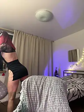 Evangeline Lawrence  online show from January 22, 2025, 6:10 pm