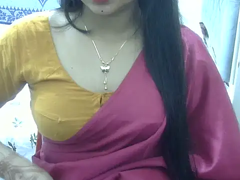 Horny desigirl online show from May 3, 2026, 5:56 am
