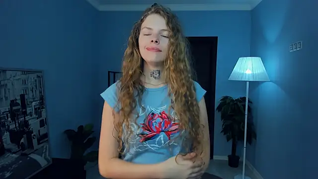 RayaNenlia online show from February 13, 2026, 5:07 am