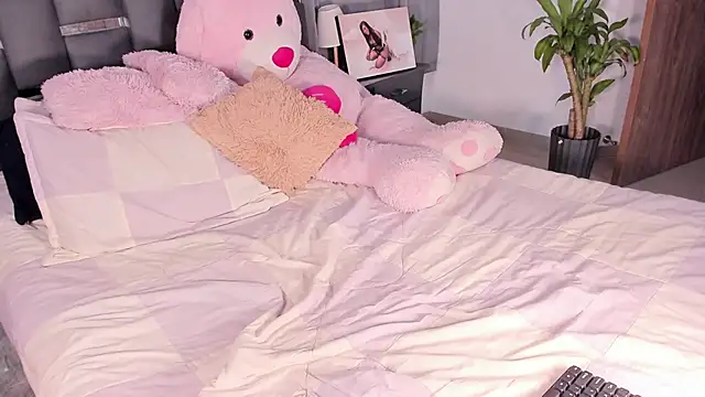 AfroditaRoy online show from March 8, 2026, 2:04 am