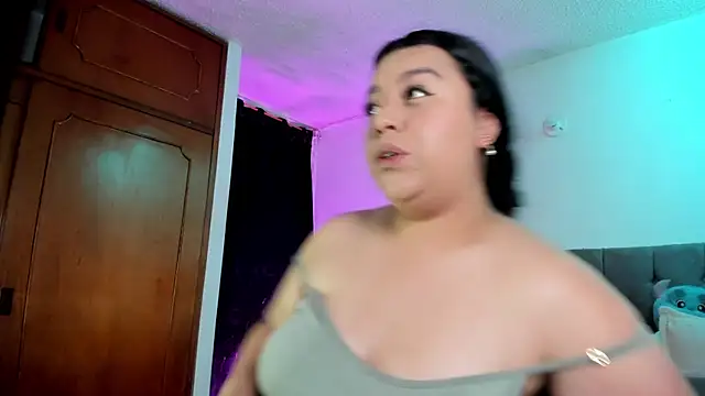 Melody bonnie online show from March 16, 2026, 11:47 am