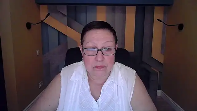 BarbaraTurners online show from December 1, 2025, 7:37 pm