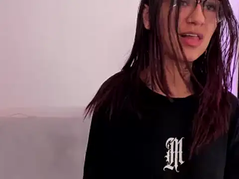 noemi foxxx online show from March 15, 2025, 4:02 am