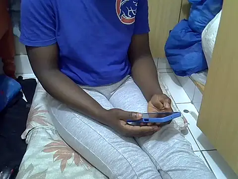 prettyviel online show from September 26, 2025, 10:27 pm