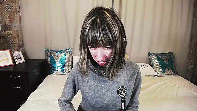 Snapshot of Unusual_G chatting on November 3, 2025, 6:07 am Unusual G online show from November 3, 2025, 6:07 am