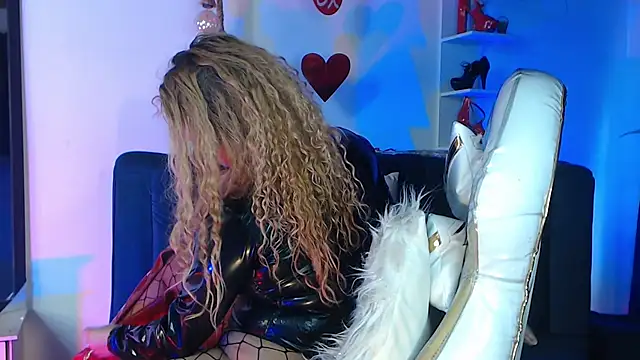 Snapshot of KorayRoussel chatting on February 14, 2026, 1:22 pm KorayRoussel online show from February 14, 2026, 1:22 pm