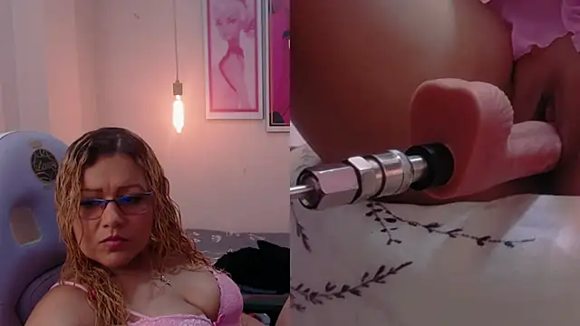 Snapshot of Veronica_escobar_ chatting on February 8, 2025, 4:03 am Veronica escobar online show from February 8, 2025, 4:03 am