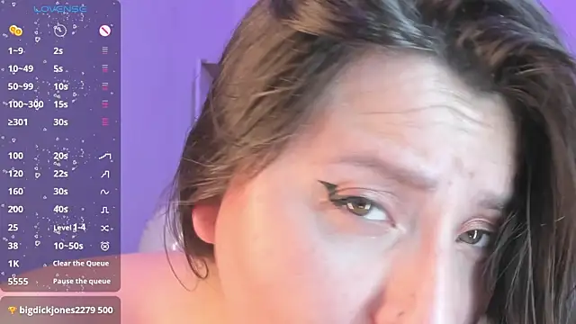 Roxxanne Bail online show from December 12, 2024, 11:03 pm